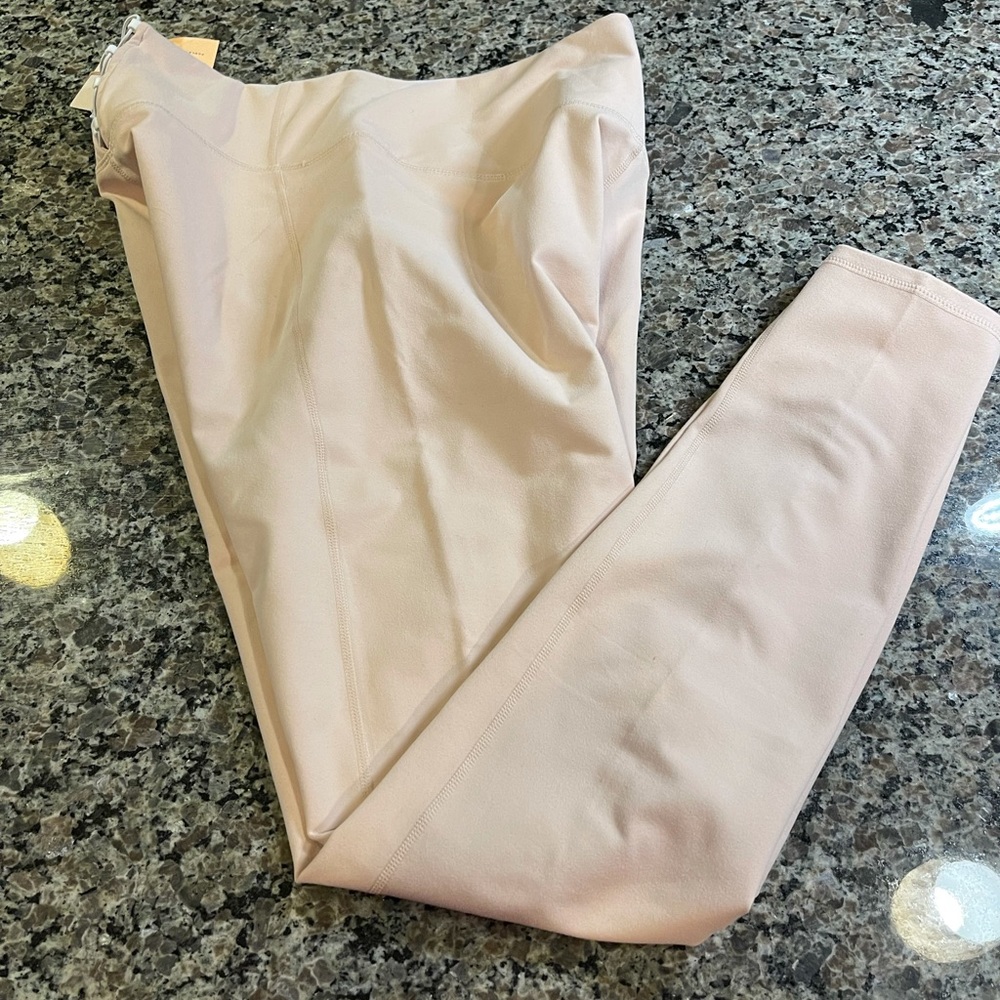NWT Fabletics leggings